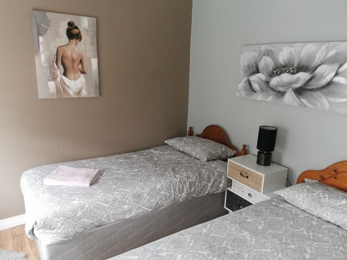 Appartamento Sally 3 Galway Esterno foto